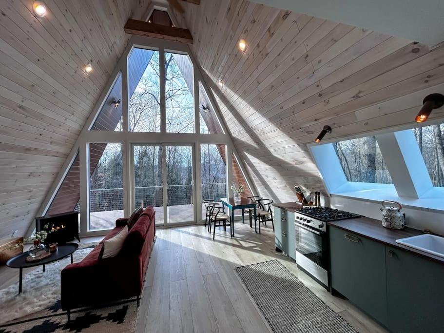 Fox Ridge-Black Alder Lodging Logan Exterior foto
