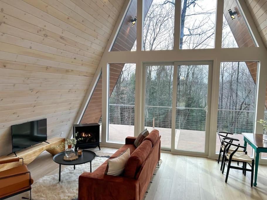Fox Ridge-Black Alder Lodging Logan Exterior foto